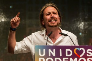 Podemos walks a tightrope on Catalonia