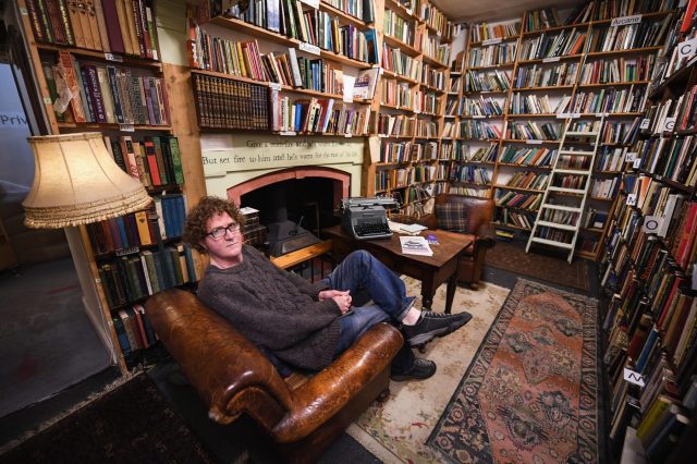 Can books save a dying town?