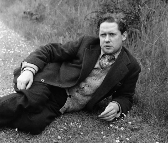 Dylan Thomas: populist