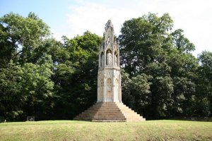Important news of the day: the Eleanor Cross is safe