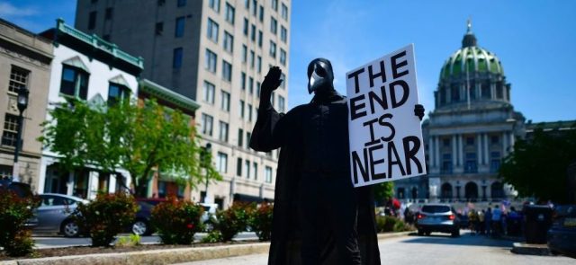 How the far-Right is fighting the corona war