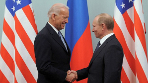 The Kremlin is hedging its bets on a Biden presidency