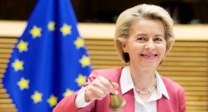 Ursula Von der Leyen pushes for compulsory vaccination
