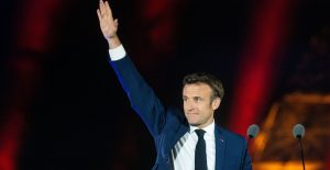 France's old duopoly is officially dead