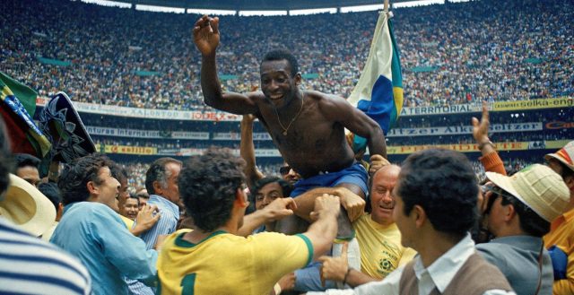Football died after Pelé