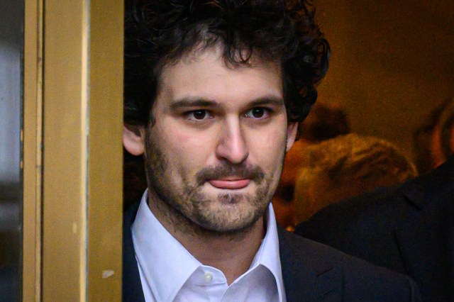 Are effective altruists more horny?