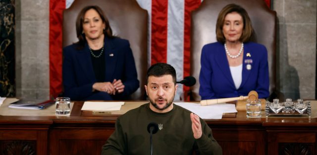 Are they looking where he's going? (Chip Somodevilla/Getty Images)