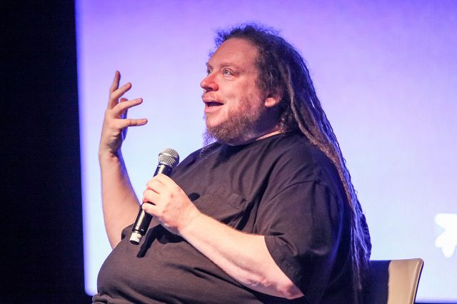Jaron Lanier: How humanity can defeat AI