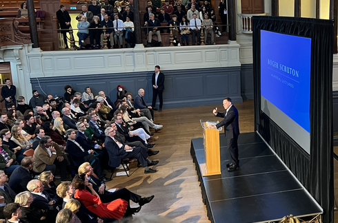 Billionaire Peter Thiel addresses students at the Sheldonian Theatre in Oxford