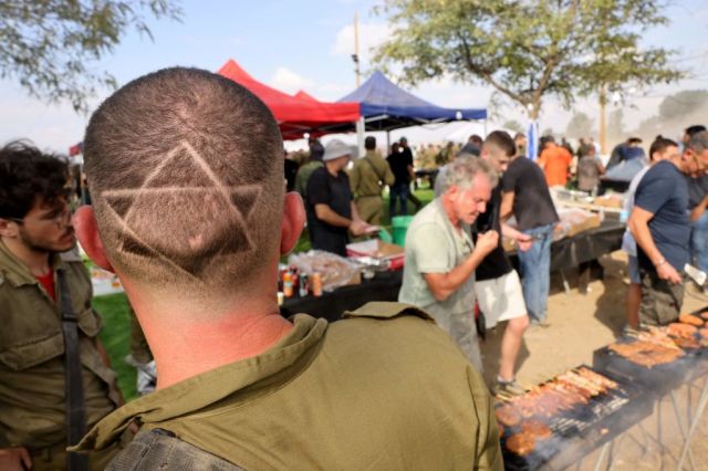 The volunteer army that rescued Israel