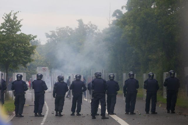 Gardai clash with anti-immigration protesters in Coolock, North Dublin yesterday. Credit: Getty