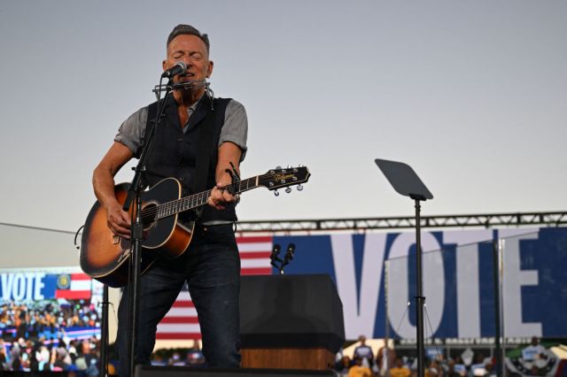 Bruce Springsteen is the last American liberal