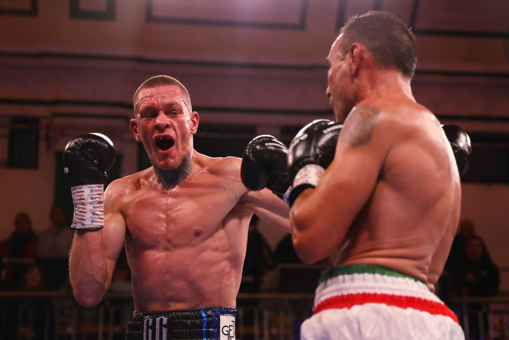 Boxing fights on in Bethnal Green post image