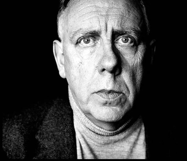 Alasdair MacIntyre: virtuous outsider