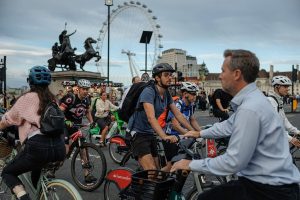 Britain’s narrowing roads are a new war on cars