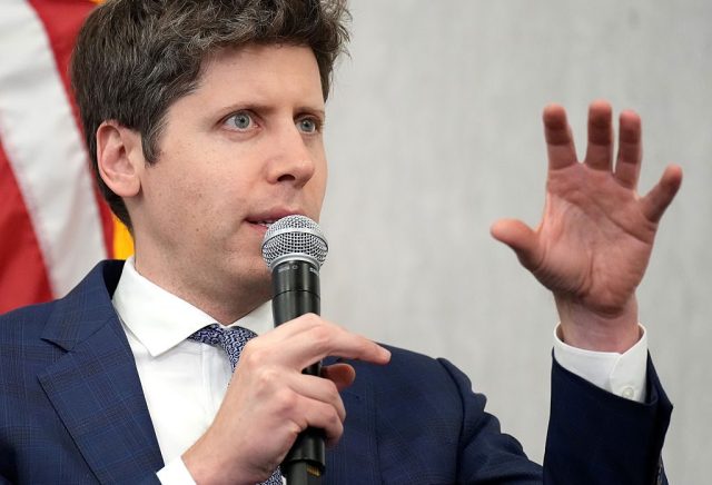 Politicians should fear AI