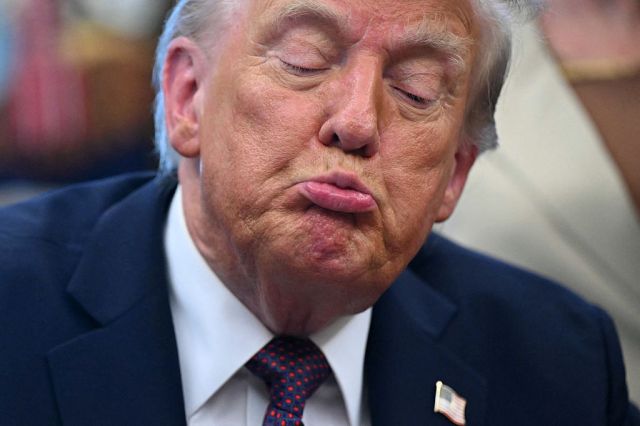 The Boomer-uncle war