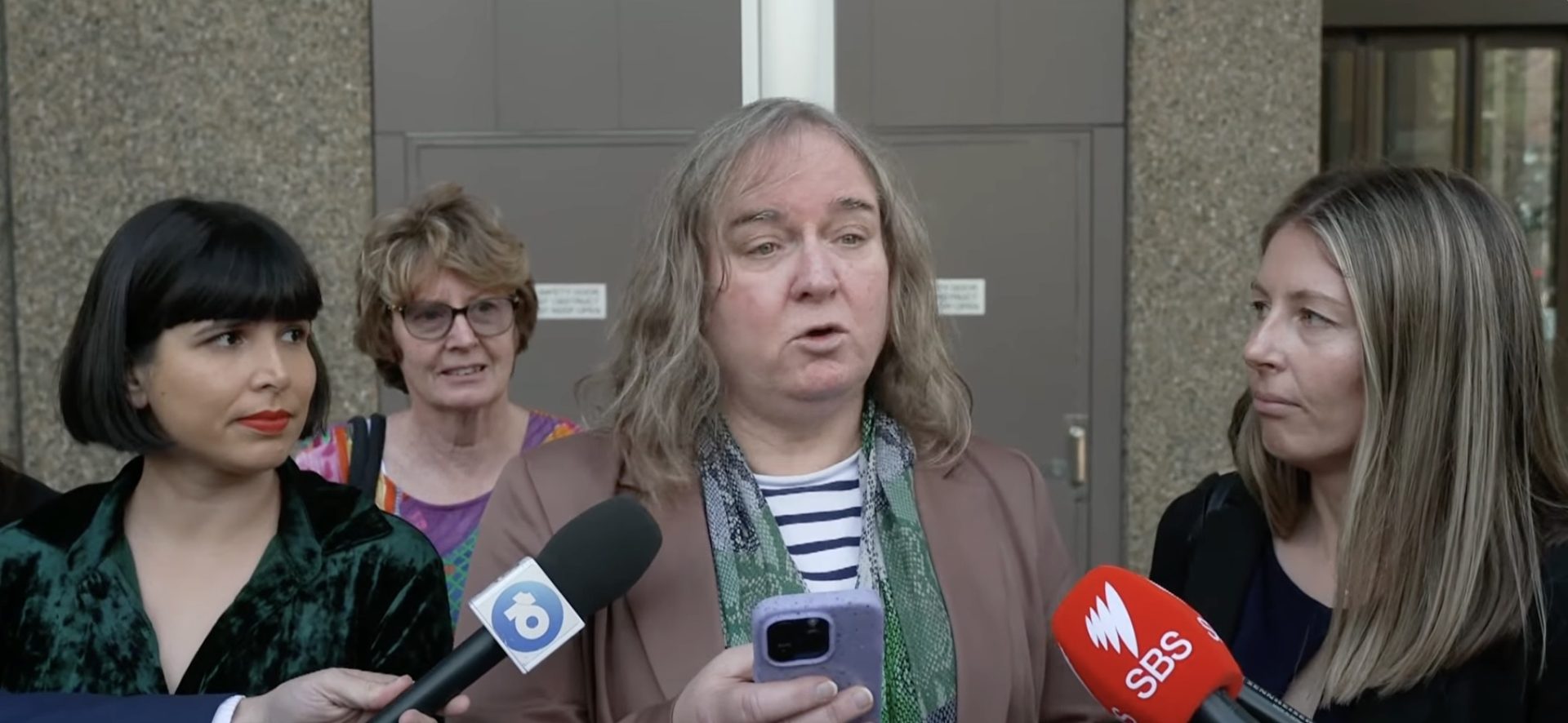 An Australian appeal court this week ruled in favour of Roxanne Tickle (centre). Credit: A Current Affair/YouTube 