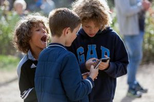 Are smartphones really to blame for declining birth rates?