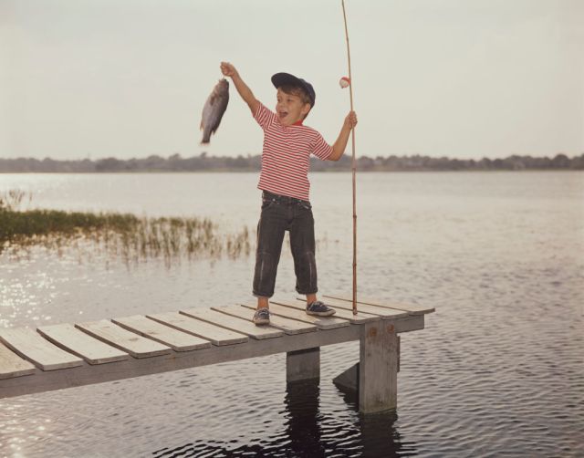 Low-trust society breeds weak kids