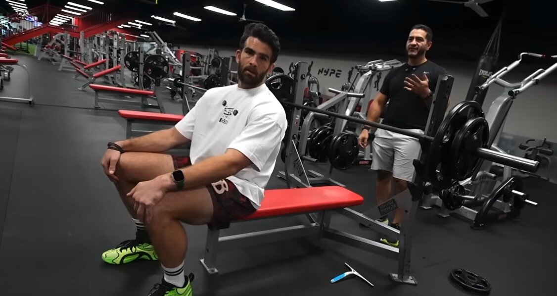 Get swole. Credit: HasanAbi/YouTube