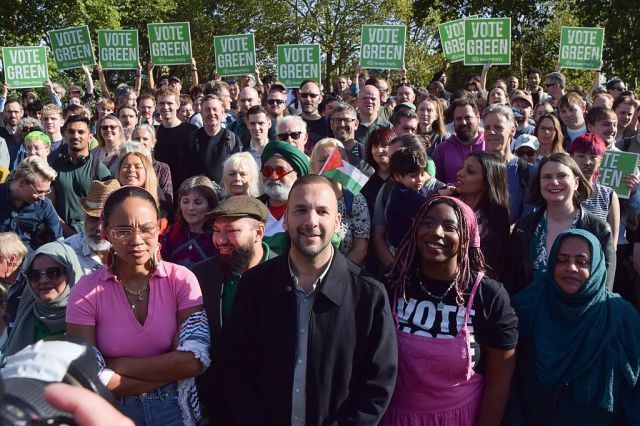 Can anyone unite North London?